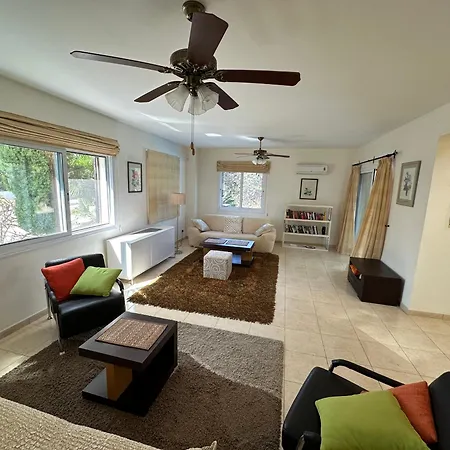 Camelia Вилла *